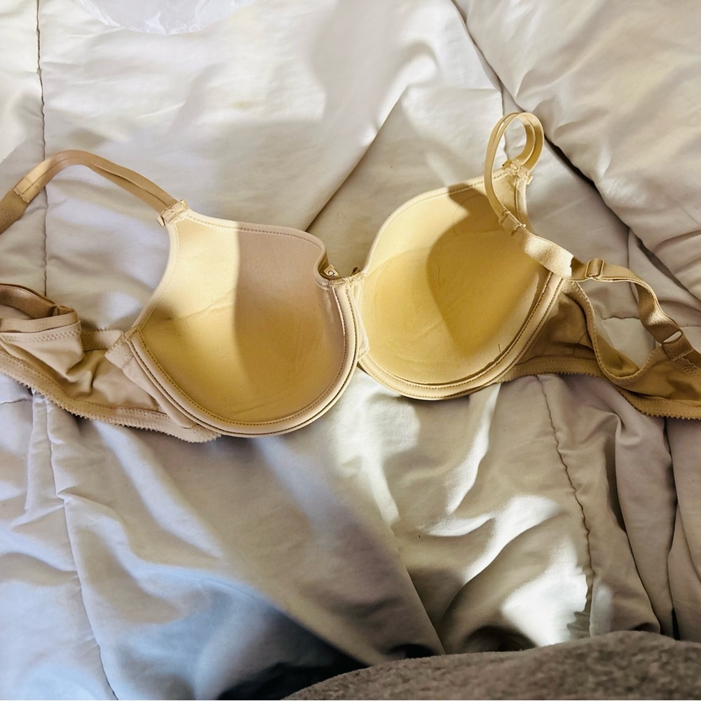 Chantelle Basic Invisible Smooth Nude Underwire B… - image 4